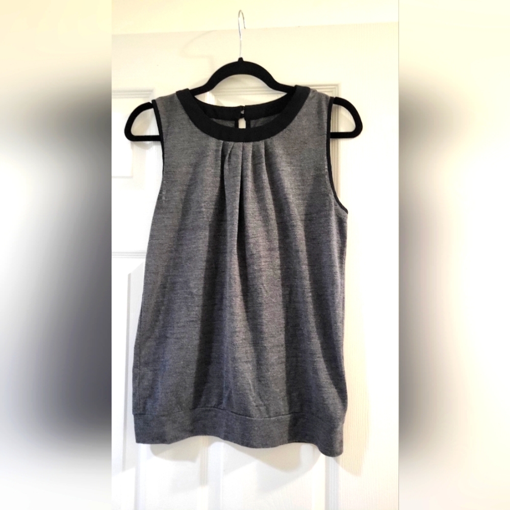 Ann Taylor Loft Sleeveless Top Gray Black size Small